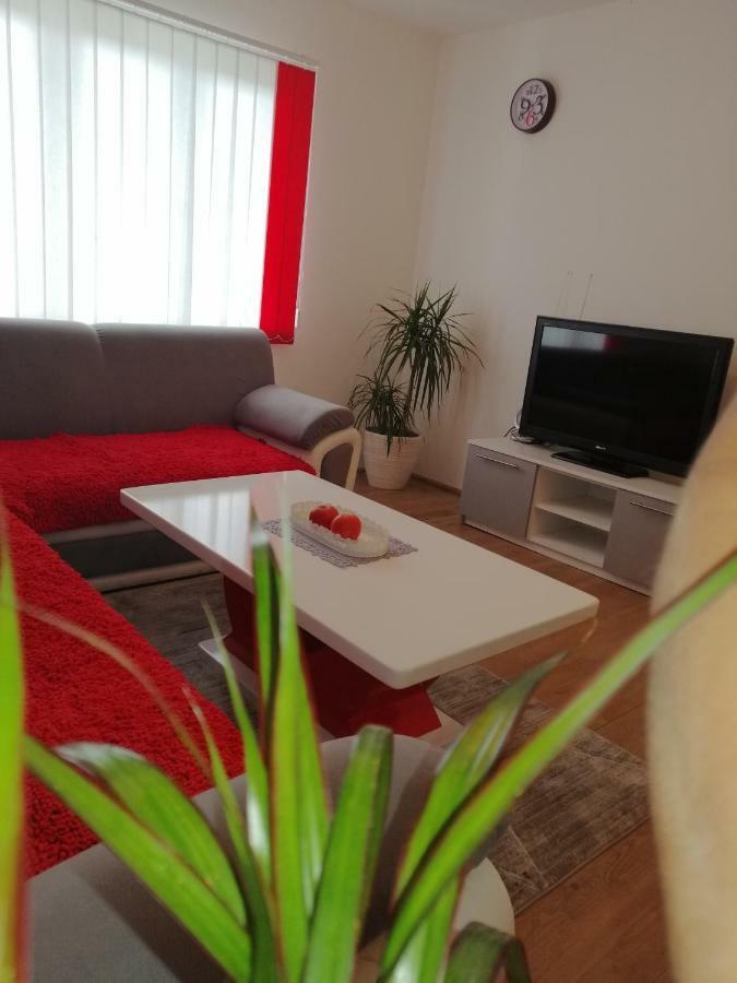 Cosy Apartment Road A6 Fužine Extérieur photo