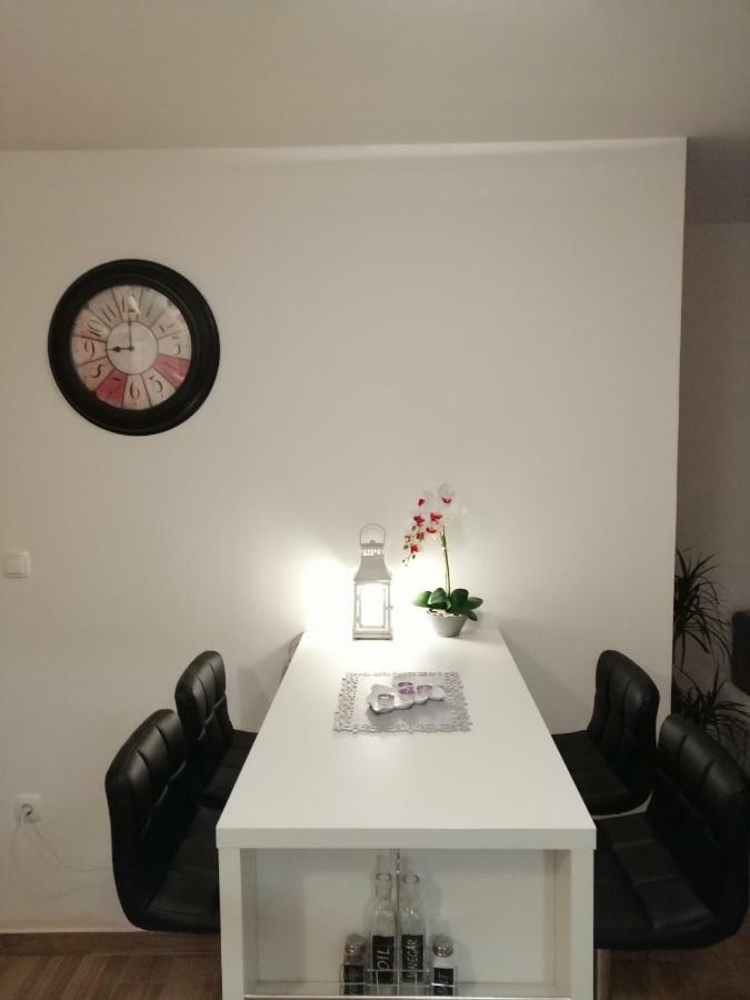 Cosy Apartment Road A6 Fužine Extérieur photo